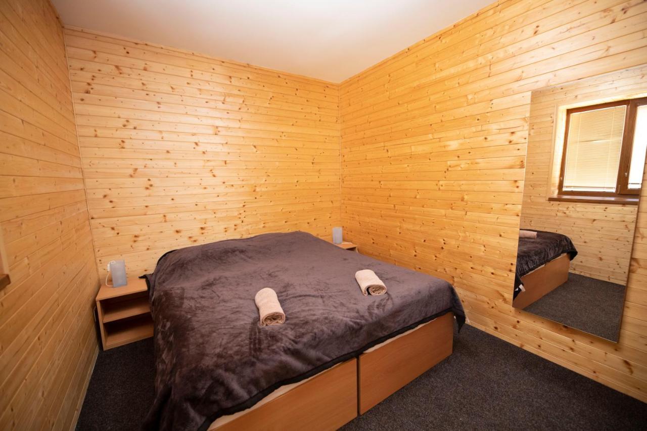 Panelcz Appartement Uhercice  Buitenkant foto
