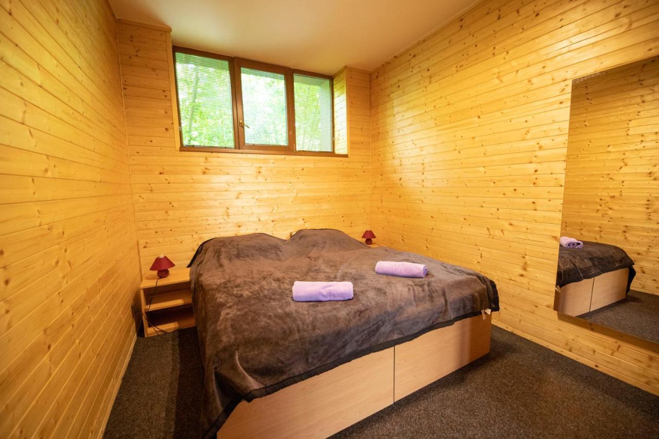 Panelcz Appartement Uhercice  Buitenkant foto