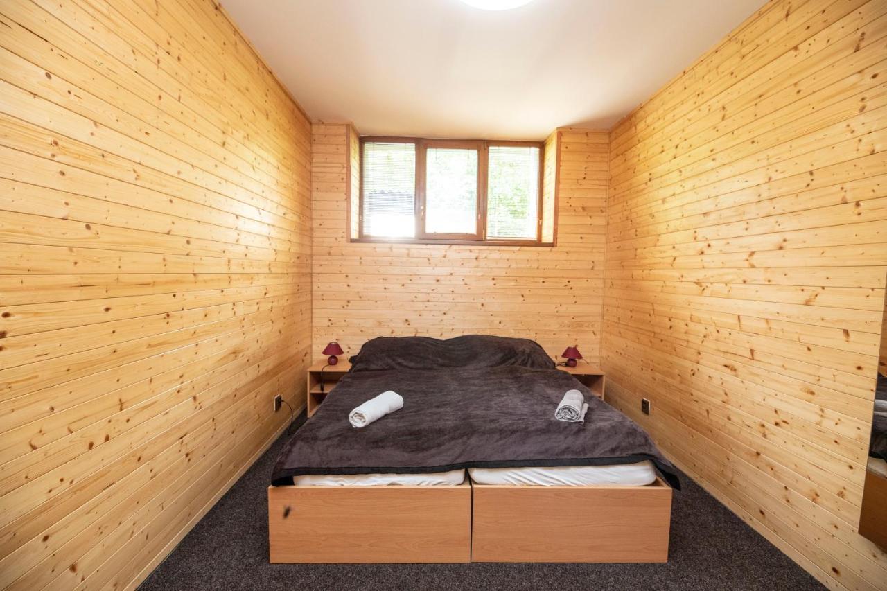 Panelcz Appartement Uhercice  Buitenkant foto