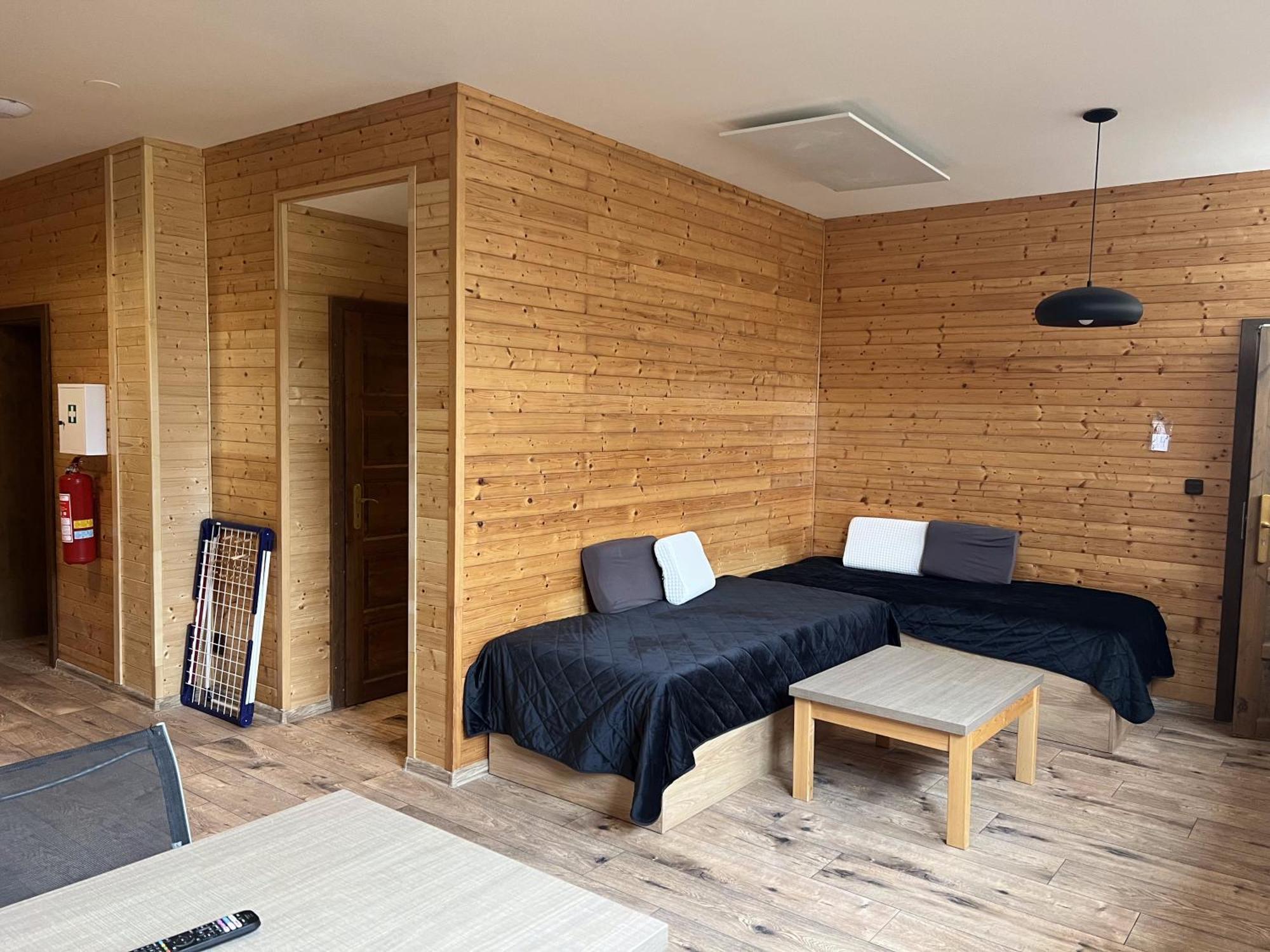 Panelcz Appartement Uhercice  Buitenkant foto
